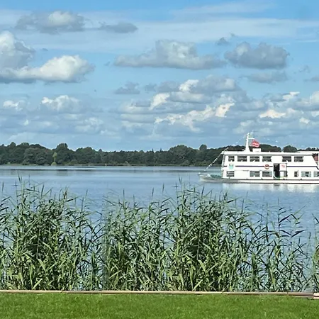 Wilde Orange 250 M Vom Spielcasino Entfernt Mit Grossem Garten Und Eigener Seeterrasse Im Boutiqe Stil Apartment